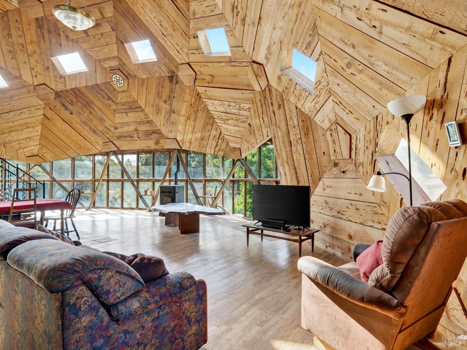 Detail Gallery Image 10 of 57 For 2333 Guntley Rd, Philo,  CA 95466 - 4 Beds | 2 Baths