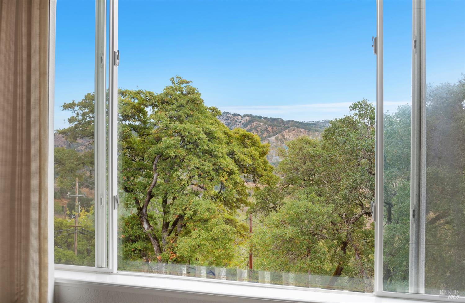 Detail Gallery Image 22 of 66 For 6 Blackwood Ct, Napa,  CA 94558 - 3 Beds | 2 Baths