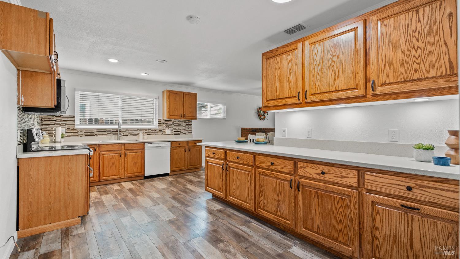 Detail Gallery Image 18 of 37 For 259 Bowline Dr, Vacaville,  CA 95687 - 4 Beds | 2 Baths