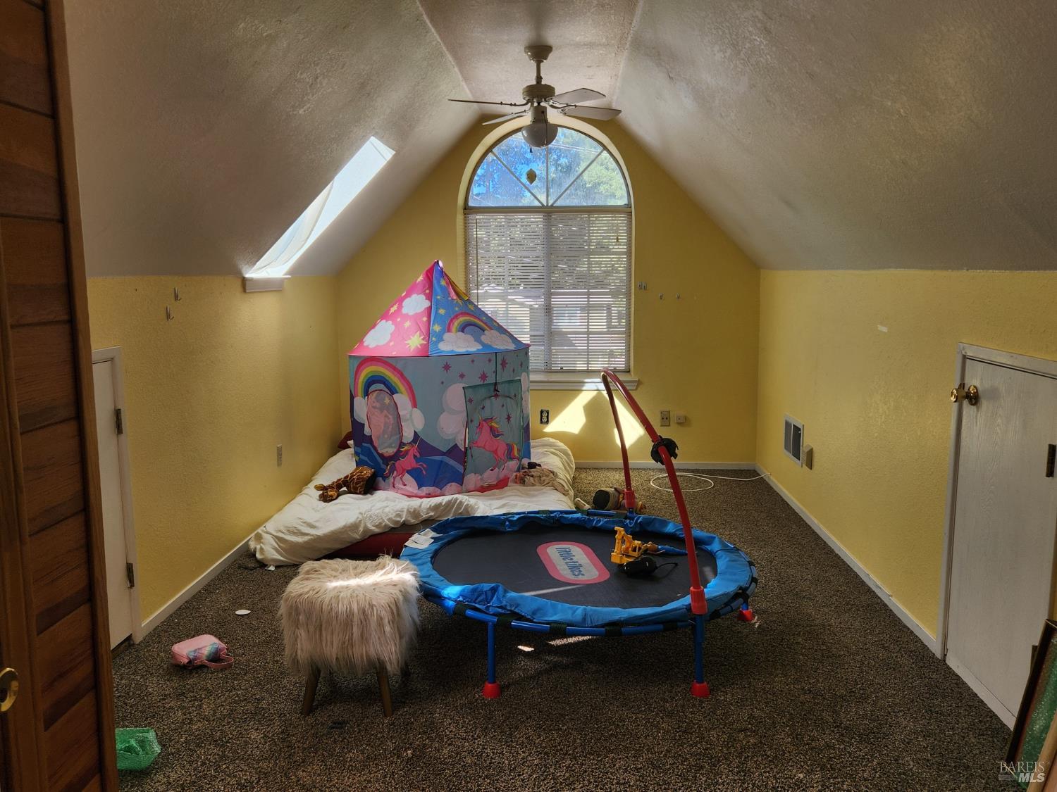 Detail Gallery Image 20 of 28 For 27009 Hawk Ct, Willits,  CA 95490 - 4 Beds | 2/1 Baths