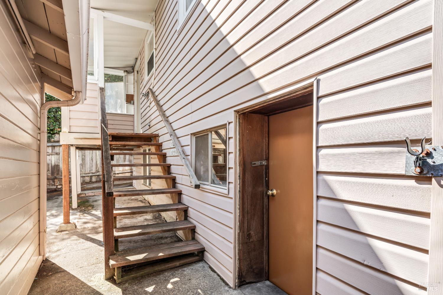 Detail Gallery Image 21 of 25 For 820 Brown St, Healdsburg,  CA 95448 - 3 Beds | 2 Baths