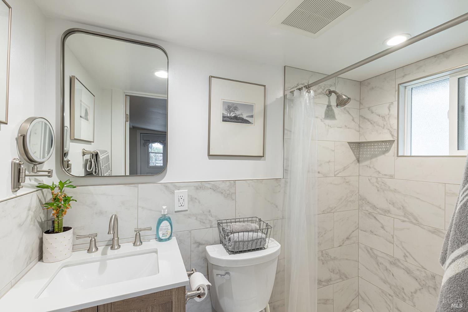 Detail Gallery Image 48 of 65 For 1961 Waverly St, Napa,  CA 94558 - 3 Beds | 3 Baths