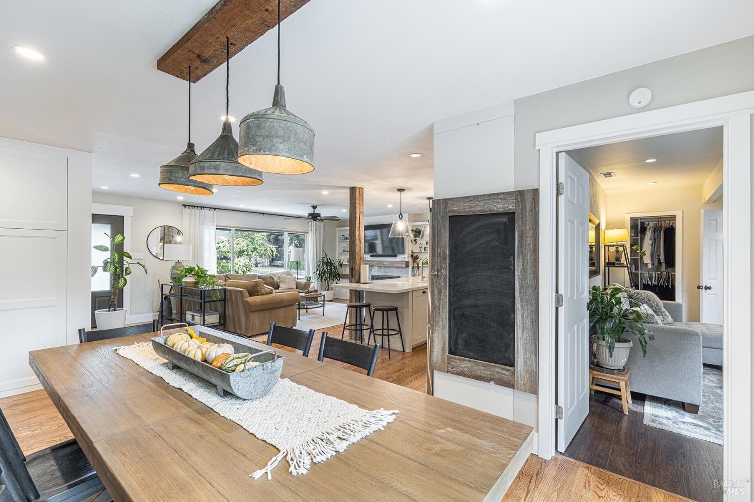 Detail Gallery Image 23 of 65 For 1961 Waverly St, Napa,  CA 94558 - 3 Beds | 3 Baths