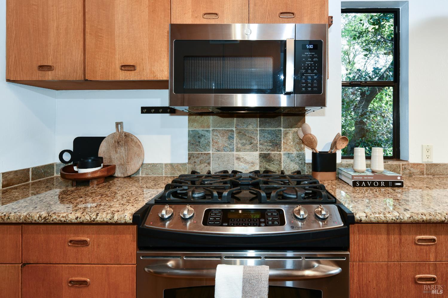 Detail Gallery Image 20 of 53 For 1625 Meek Ave, Napa,  CA 94559 - 3 Beds | 2/1 Baths