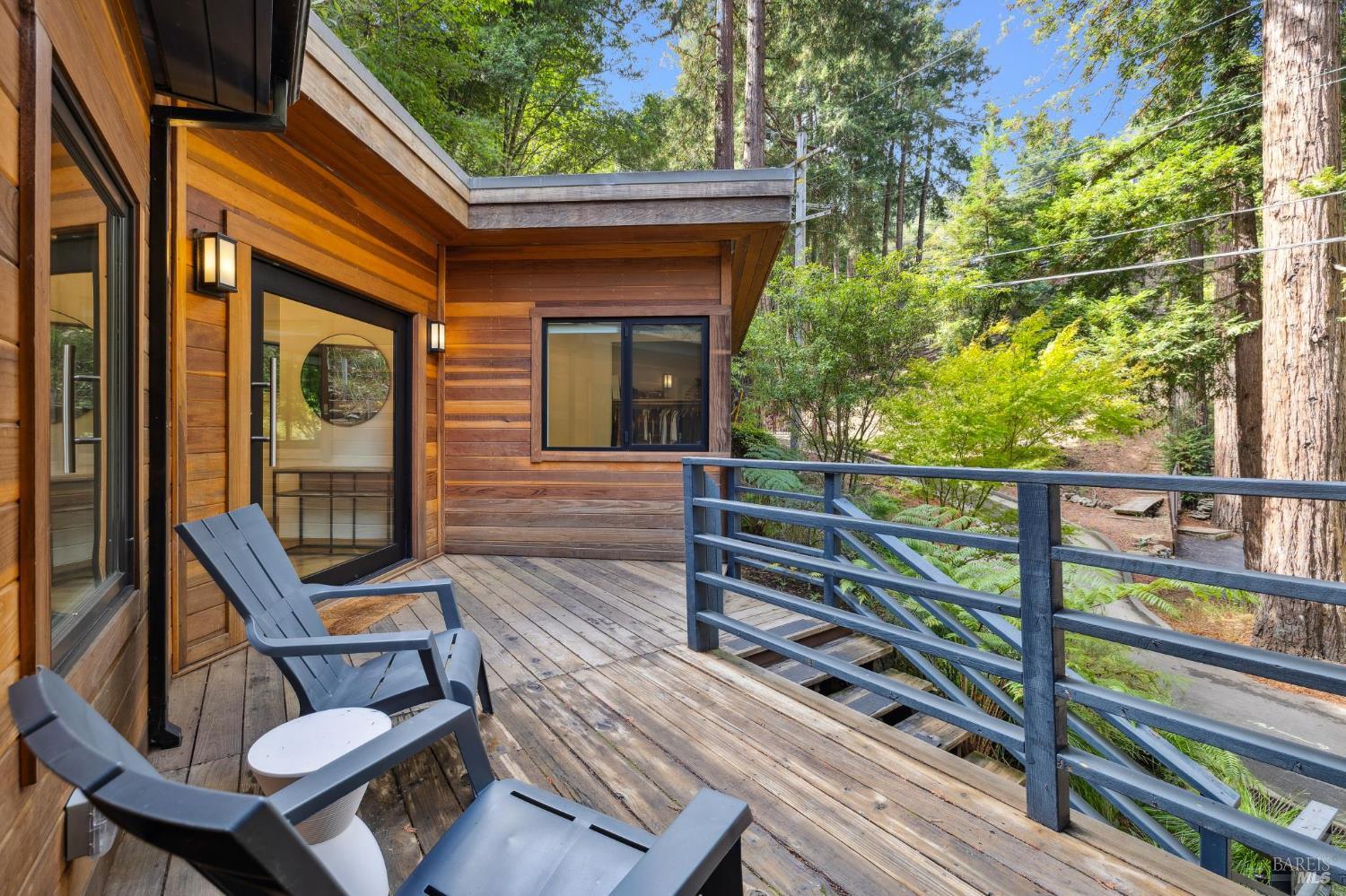 Detail Gallery Image 7 of 45 For 20 Winwood Pl, Mill Valley,  CA 94941 - 3 Beds | 2 Baths
