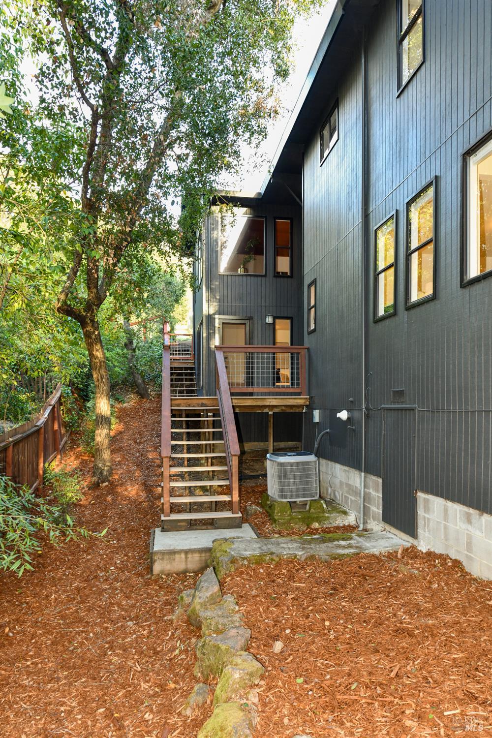 Detail Gallery Image 39 of 53 For 1625 Meek Ave, Napa,  CA 94559 - 3 Beds | 2/1 Baths