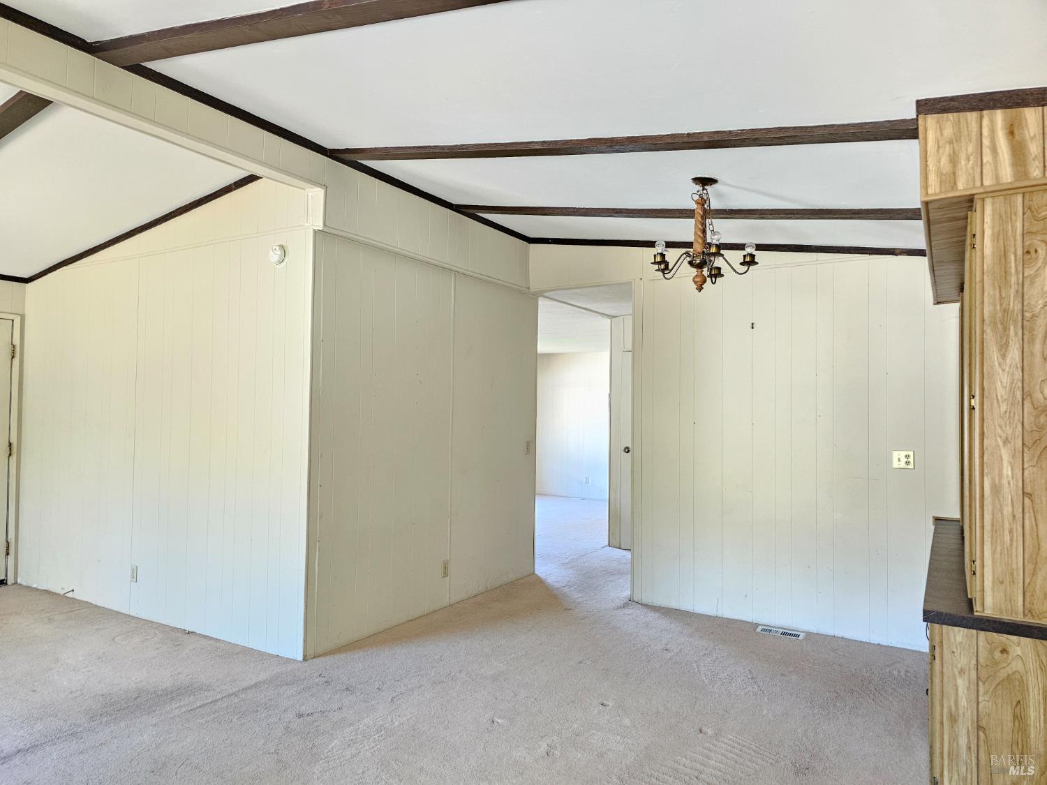 Detail Gallery Image 13 of 40 For 13924 Chestnut Ln, Clearlake Oaks,  CA 95423 - 2 Beds | 2 Baths