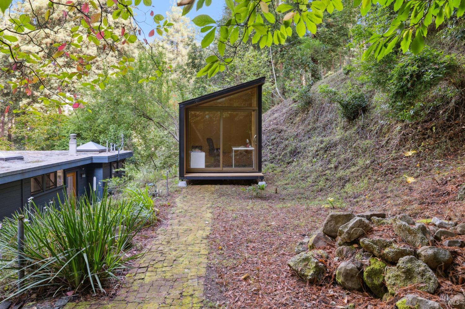 Detail Gallery Image 30 of 45 For 20 Winwood Pl, Mill Valley,  CA 94941 - 3 Beds | 2 Baths