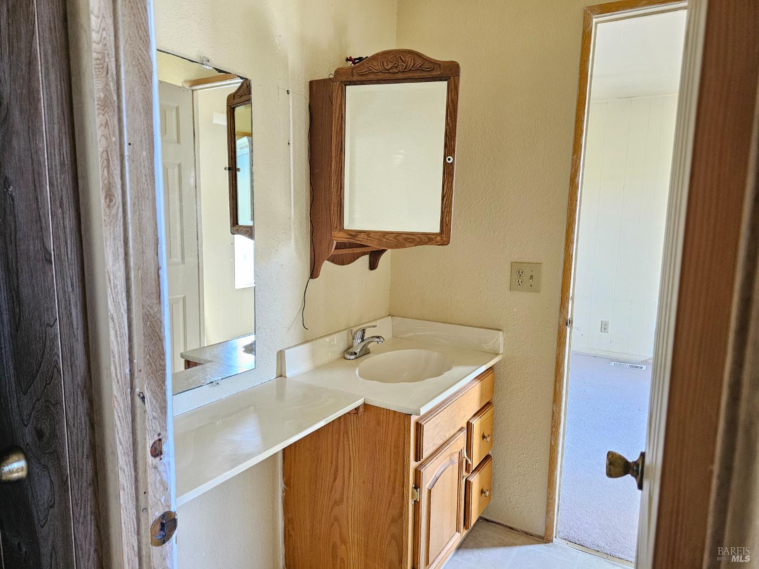 Detail Gallery Image 26 of 40 For 13924 Chestnut Ln, Clearlake Oaks,  CA 95423 - 2 Beds | 2 Baths