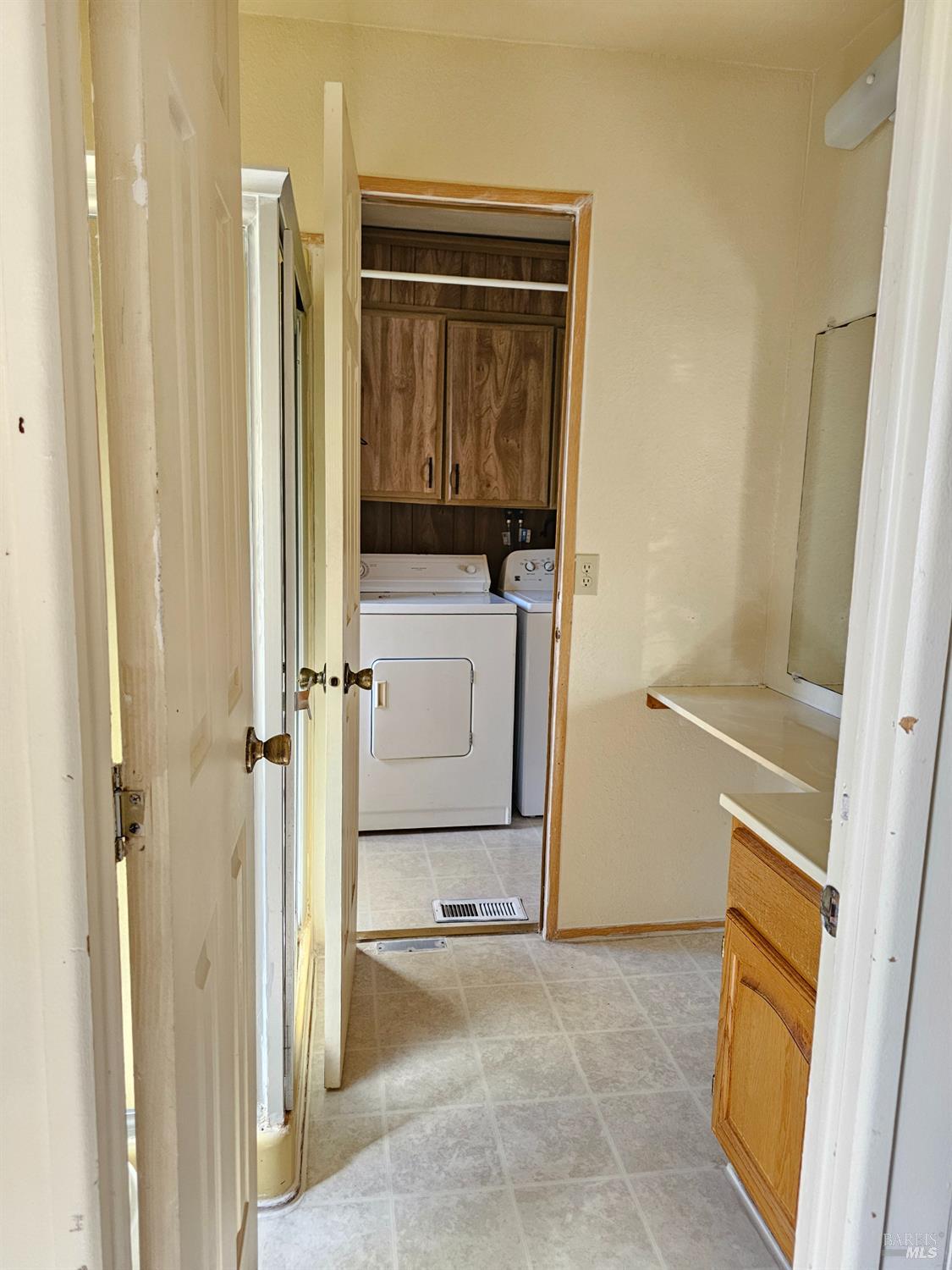 Detail Gallery Image 28 of 40 For 13924 Chestnut Ln, Clearlake Oaks,  CA 95423 - 2 Beds | 2 Baths