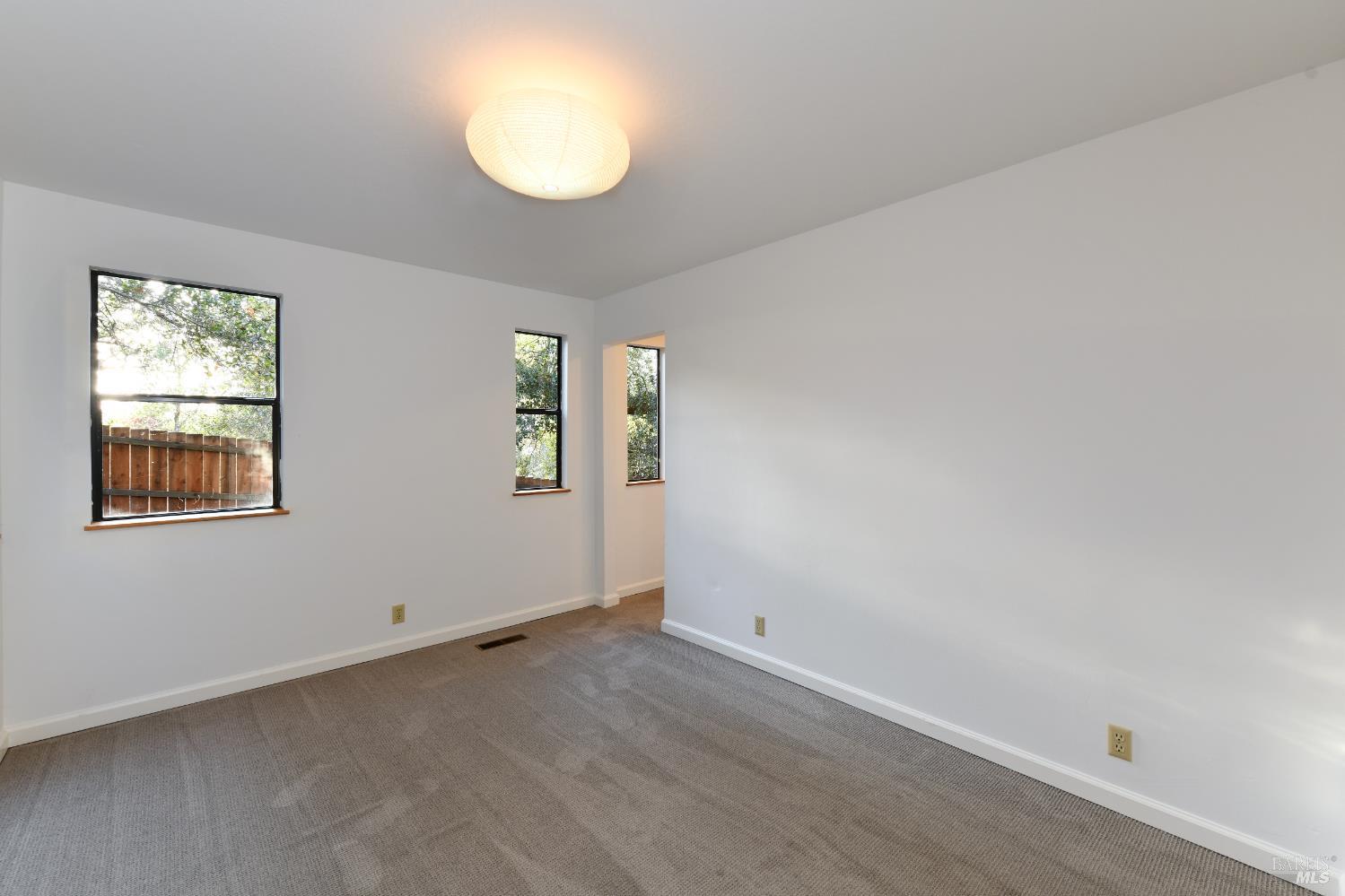 Detail Gallery Image 28 of 53 For 1625 Meek Ave, Napa,  CA 94559 - 3 Beds | 2/1 Baths