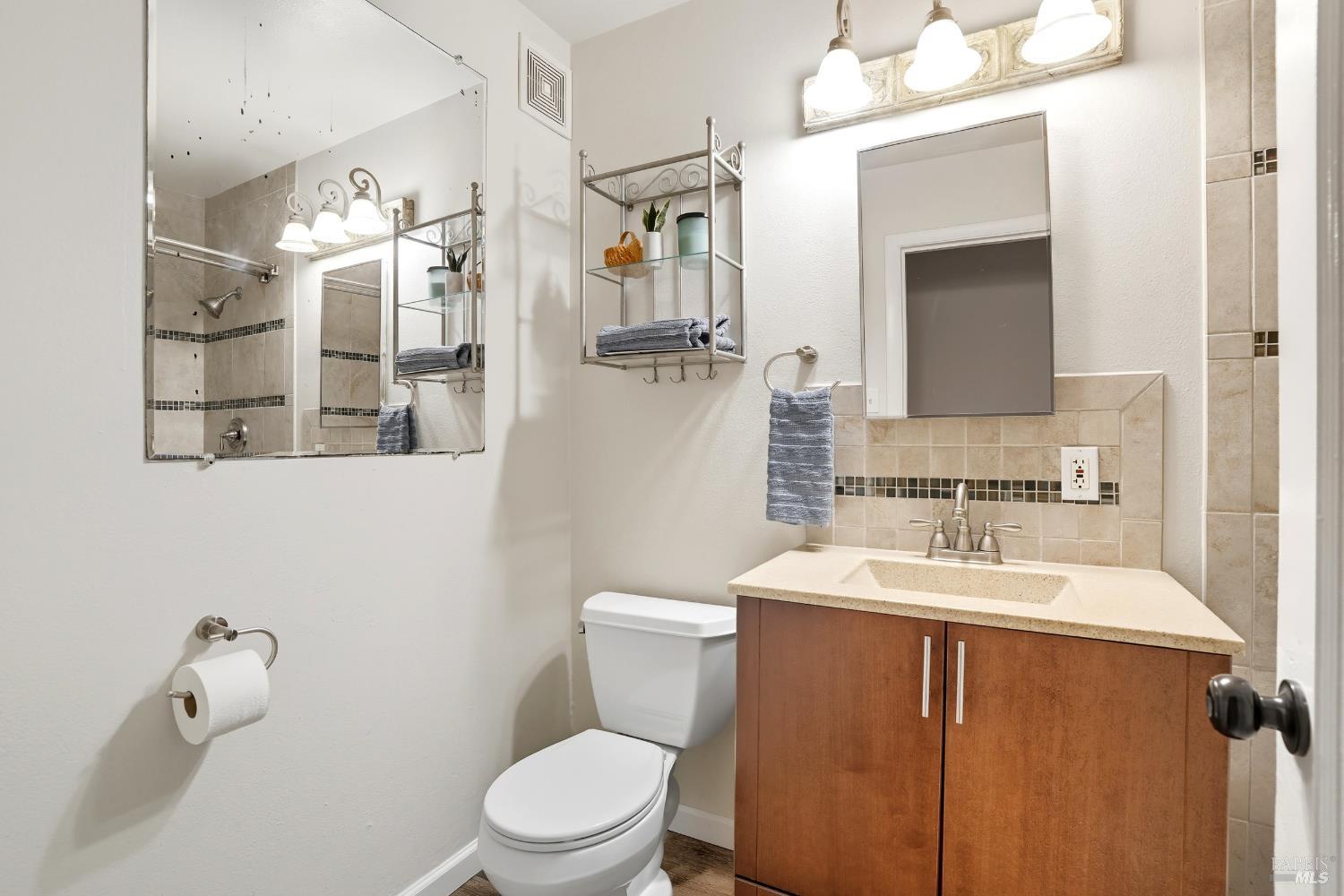 Detail Gallery Image 21 of 28 For 2830 Gillet Ave, Concord,  CA 94520 - 3 Beds | 2 Baths