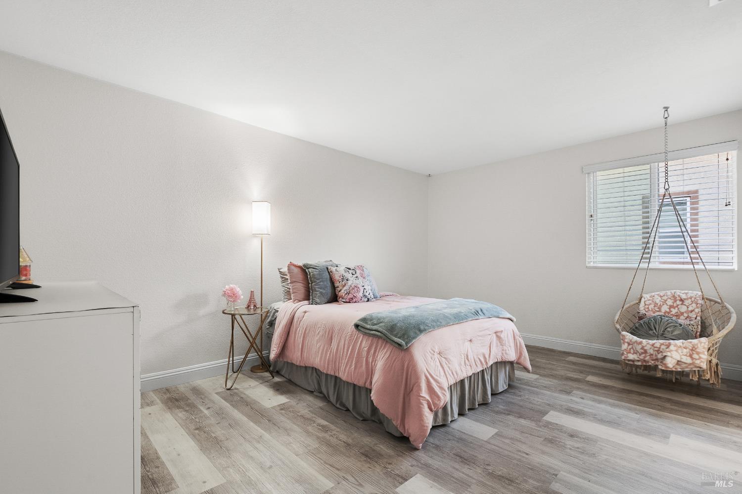 Detail Gallery Image 40 of 71 For 2437 Sanders Ln, Fairfield,  CA 94533 - 5 Beds | 4 Baths