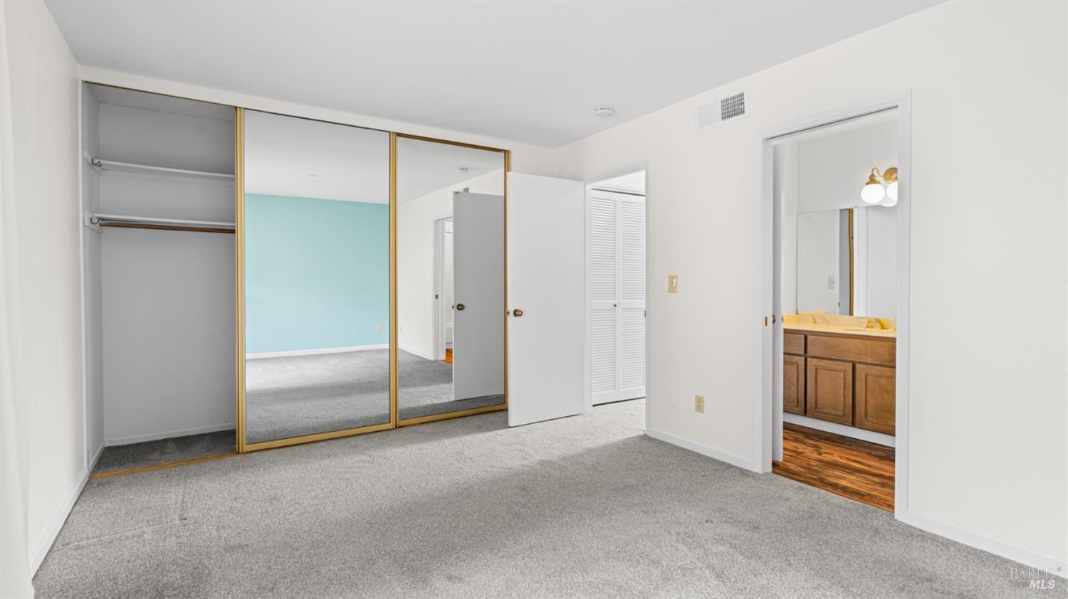 Detail Gallery Image 20 of 30 For 19 Burdell Ct, Novato,  CA 94949 - 2 Beds | 1/1 Baths