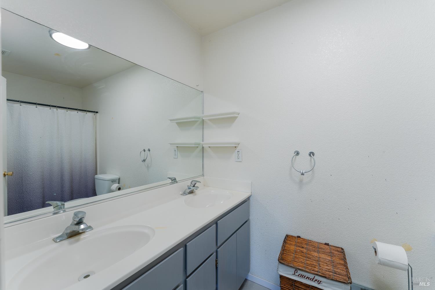 Detail Gallery Image 17 of 26 For 200 Island View Dr, Lakeport,  CA 95453 - 3 Beds | 2 Baths