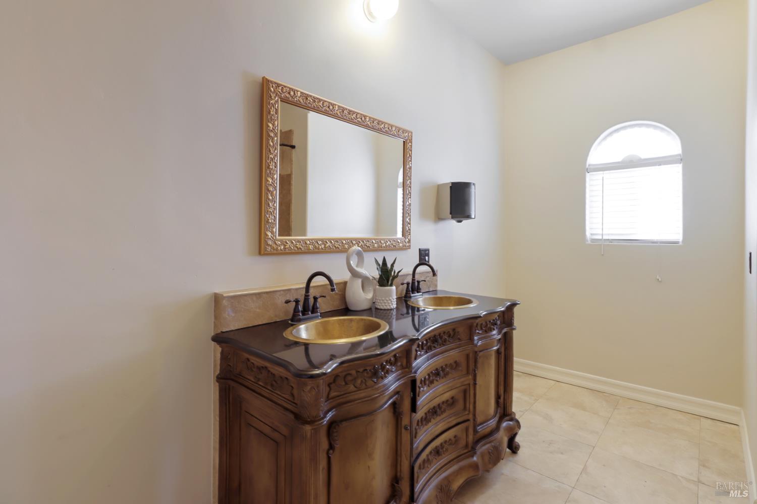 Detail Gallery Image 56 of 98 For 3945 Joslin Ln, Vacaville,  CA 95688 - 6 Beds | 5/4 Baths