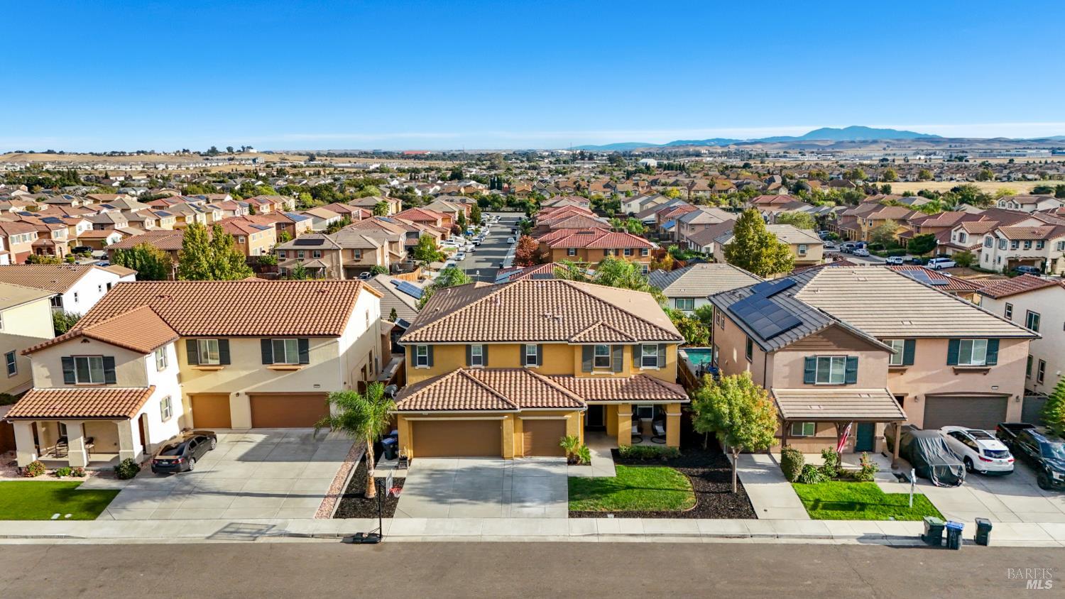 Detail Gallery Image 61 of 71 For 2437 Sanders Ln, Fairfield,  CA 94533 - 5 Beds | 4 Baths