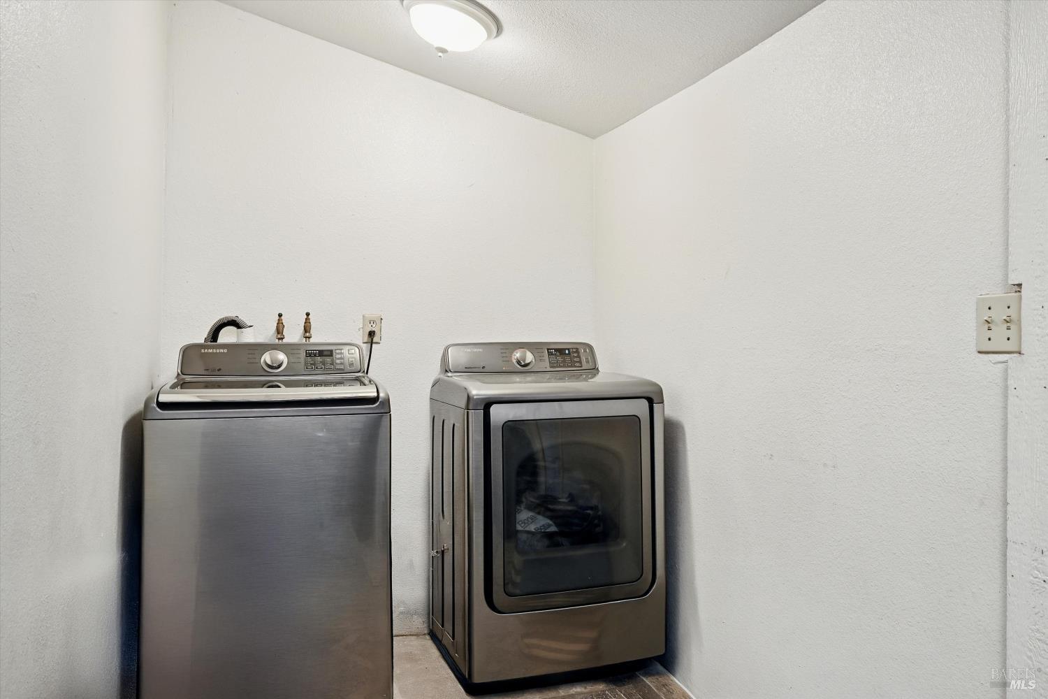 Detail Gallery Image 19 of 39 For 4397 Country Club Dr, Lucerne,  CA 95458 - 4 Beds | 2 Baths