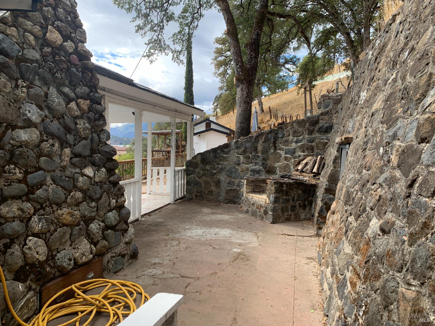 Detail Gallery Image 33 of 67 For 12140 E Highway 20 Hwy, Clearlake Oaks,  CA 95423 - 2 Beds | 2 Baths