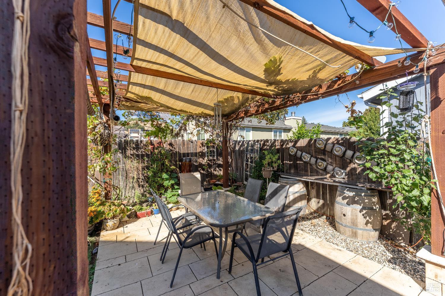 Detail Gallery Image 20 of 26 For 200 Island View Dr, Lakeport,  CA 95453 - 3 Beds | 2 Baths