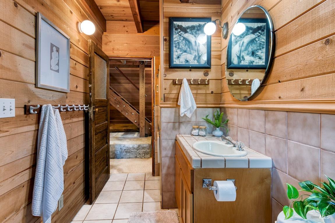 Detail Gallery Image 33 of 44 For 21684 Starrett Hill Dr, Monte Rio,  CA 95462 - 3 Beds | 1 Baths