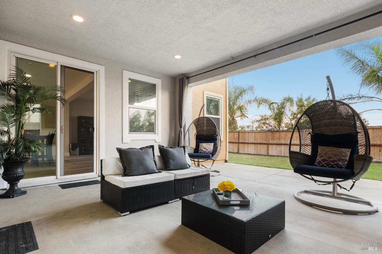 Detail Gallery Image 55 of 71 For 2437 Sanders Ln, Fairfield,  CA 94533 - 5 Beds | 4 Baths