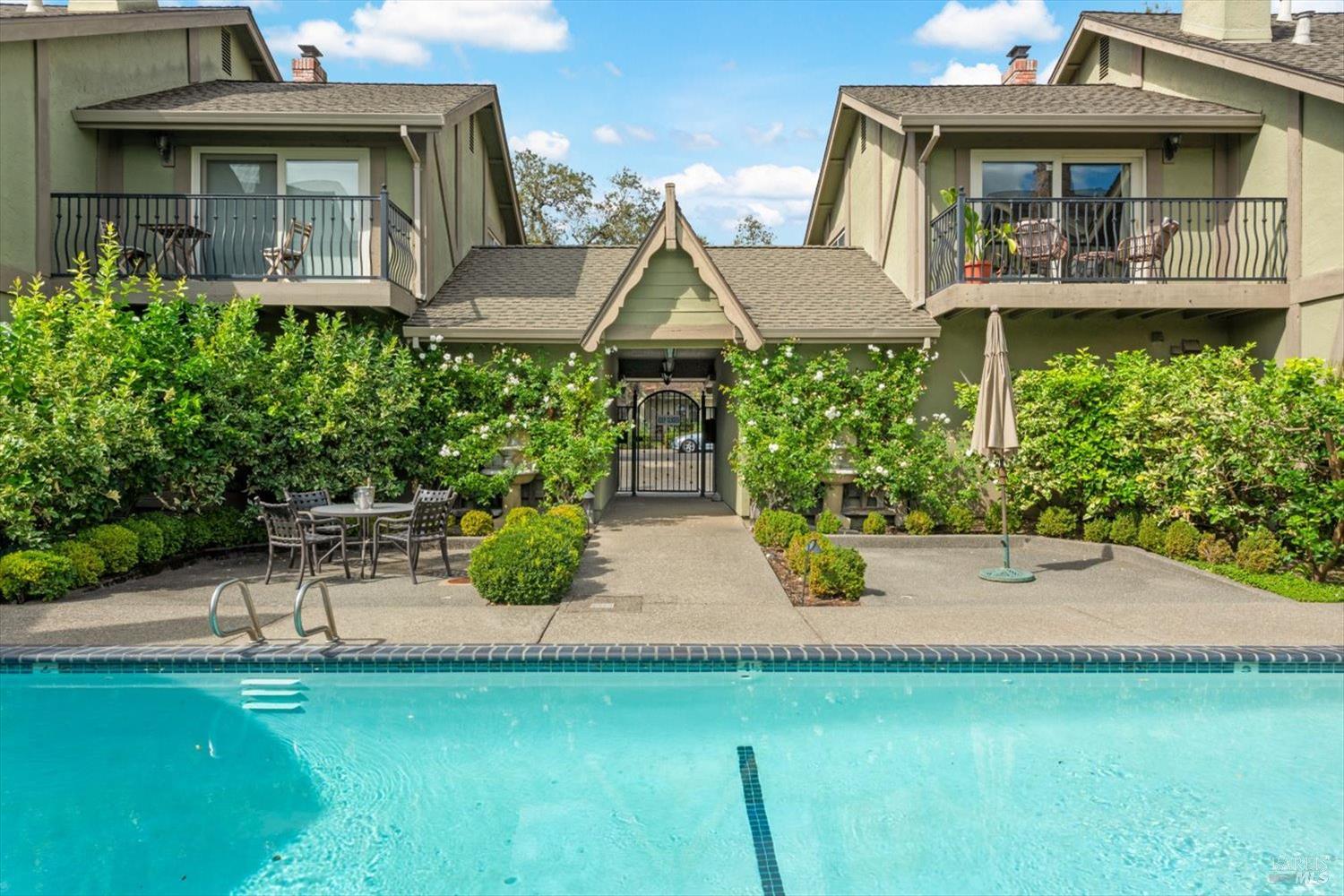 Detail Gallery Image 37 of 40 For 945 Hunt Ave, Saint Helena,  CA 94574 - 2 Beds | 2/1 Baths