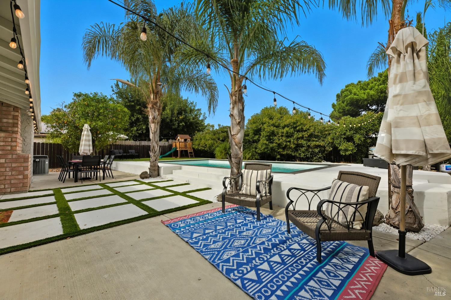 Detail Gallery Image 24 of 33 For 678 Claremont Dr, Vacaville,  CA 95687 - 3 Beds | 2 Baths