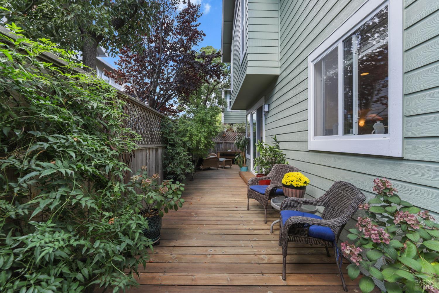 Detail Gallery Image 33 of 40 For 124 Baypoint Dr, San Rafael,  CA 94901 - 4 Beds | 2/1 Baths