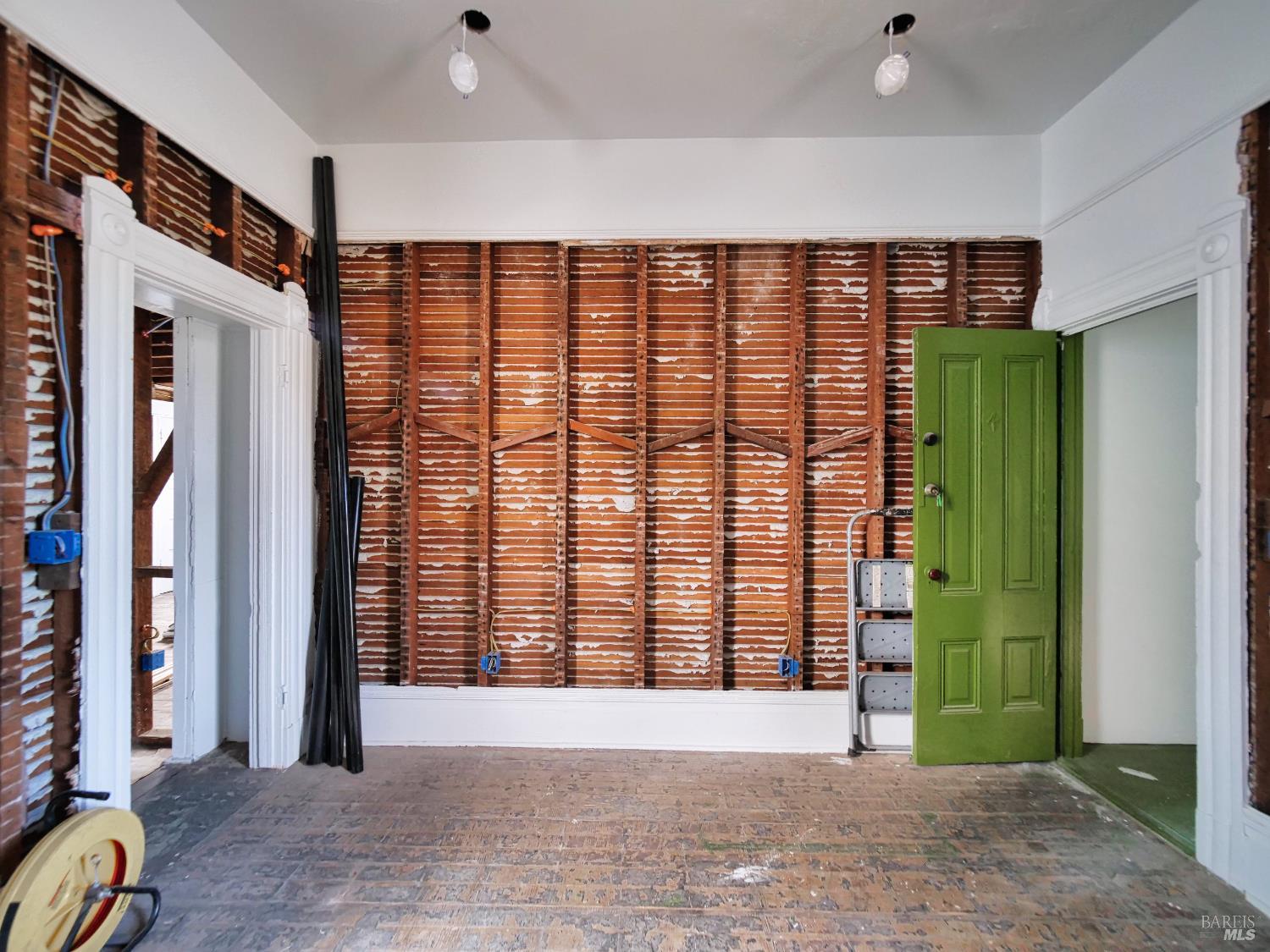 Detail Gallery Image 18 of 33 For 1014 Castro St, Oakland,  CA 94607 - – Beds | – Baths