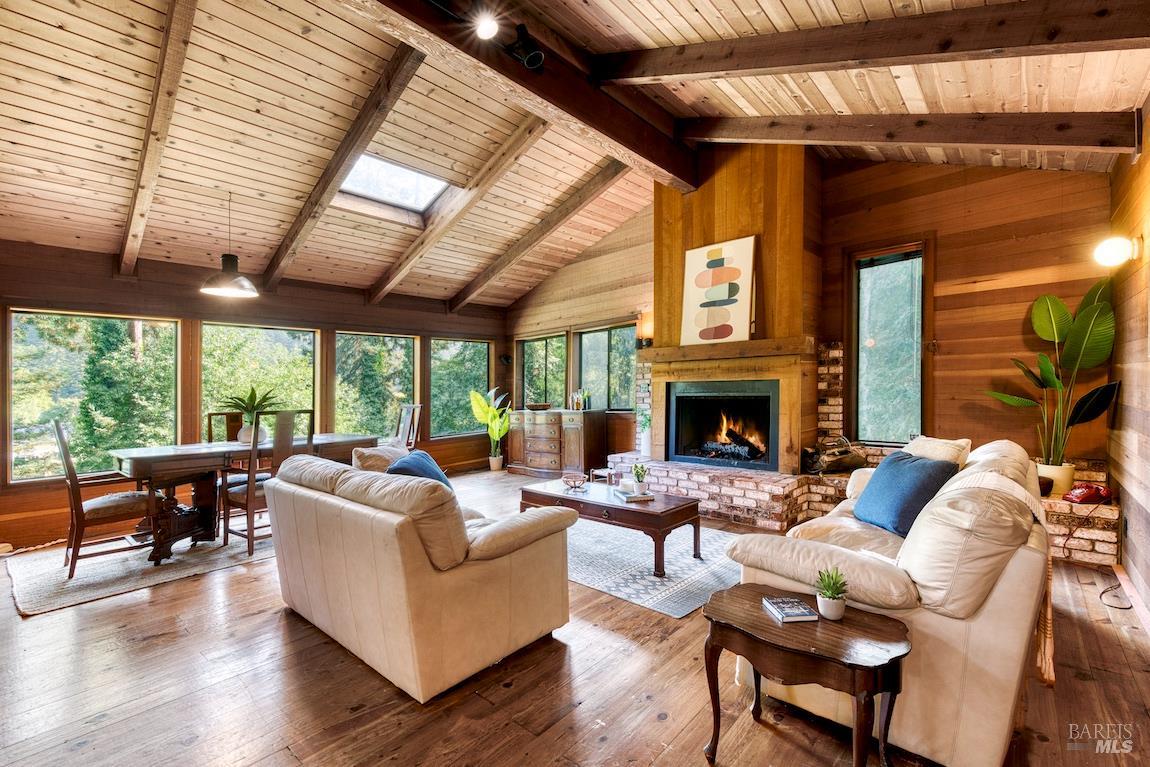 Detail Gallery Image 13 of 44 For 21684 Starrett Hill Dr, Monte Rio,  CA 95462 - 3 Beds | 1 Baths