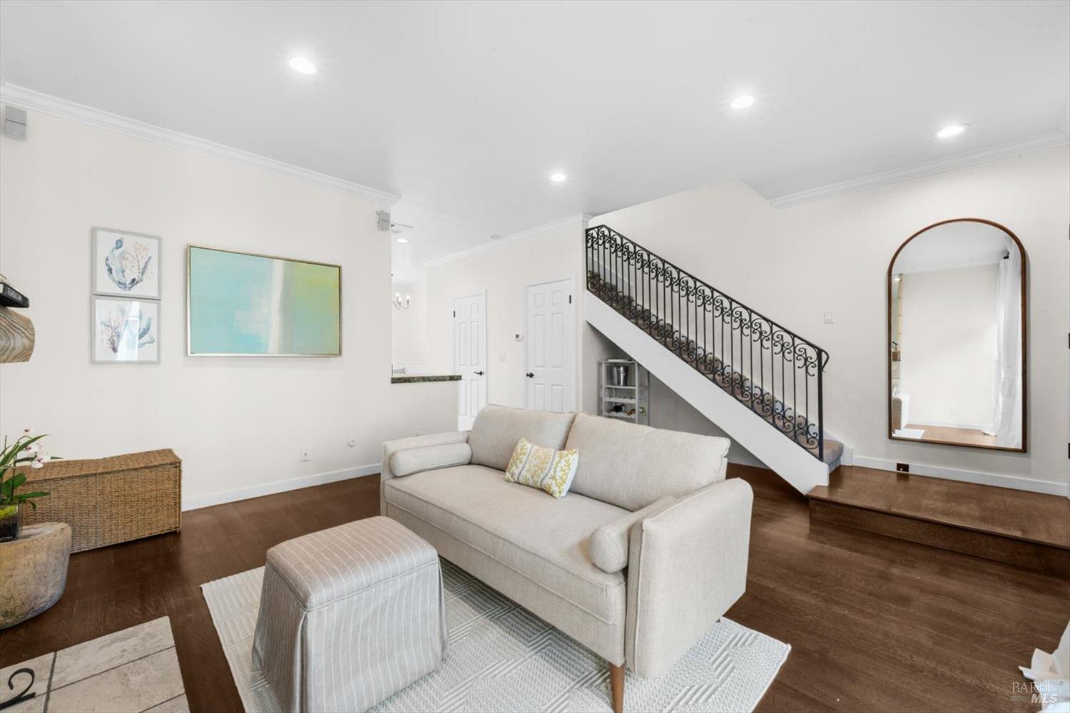 Detail Gallery Image 4 of 40 For 945 Hunt Ave, Saint Helena,  CA 94574 - 2 Beds | 2/1 Baths