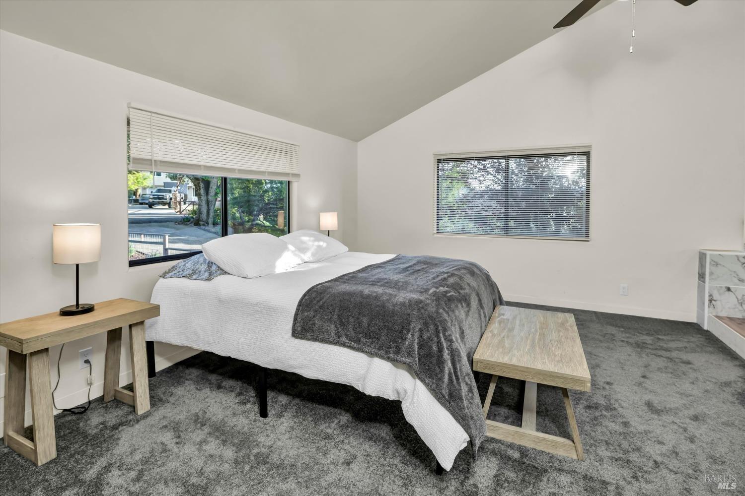 Detail Gallery Image 32 of 64 For 18222 Tigerwood Ct, Hidden Valley Lake,  CA 95467 - 4 Beds | 3 Baths