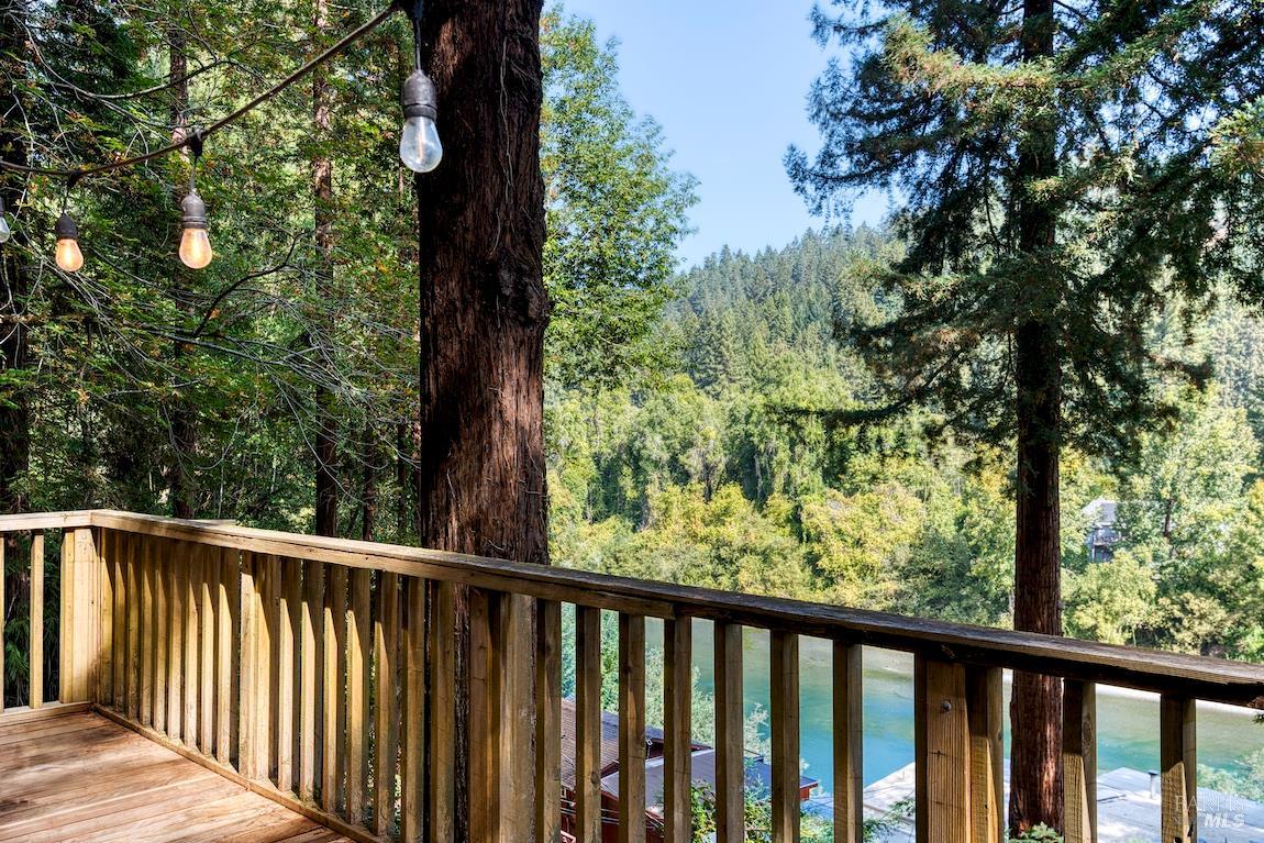 Detail Gallery Image 25 of 44 For 21684 Starrett Hill Dr, Monte Rio,  CA 95462 - 3 Beds | 1 Baths