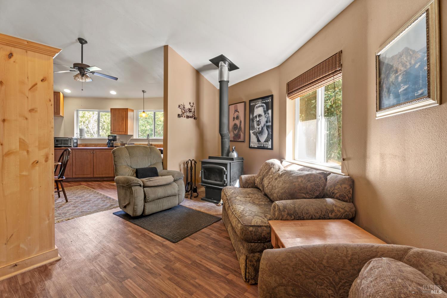 Detail Gallery Image 7 of 23 For 16460 Walker Lake Rd, Willits,  CA 95490 - 3 Beds | 1 Baths