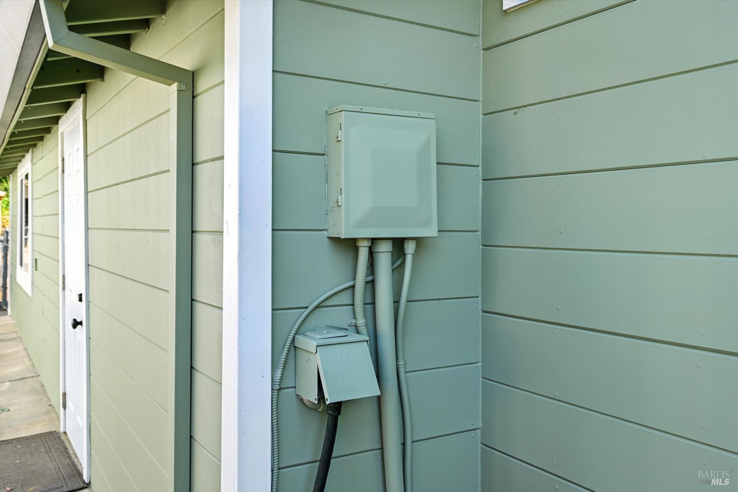 Detail Gallery Image 24 of 39 For 4397 Country Club Dr, Lucerne,  CA 95458 - 4 Beds | 2 Baths