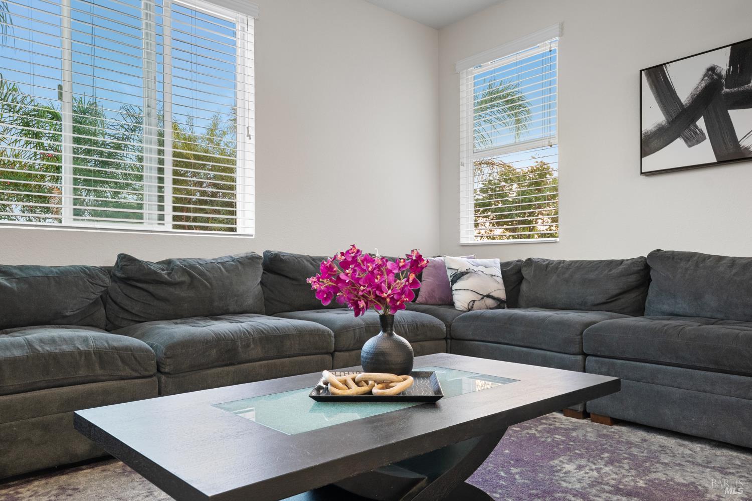 Detail Gallery Image 14 of 71 For 2437 Sanders Ln, Fairfield,  CA 94533 - 5 Beds | 4 Baths