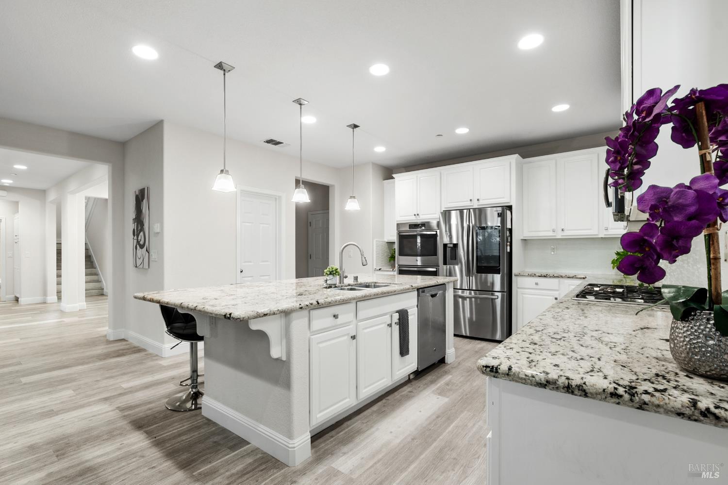 Detail Gallery Image 22 of 71 For 2437 Sanders Ln, Fairfield,  CA 94533 - 5 Beds | 4 Baths