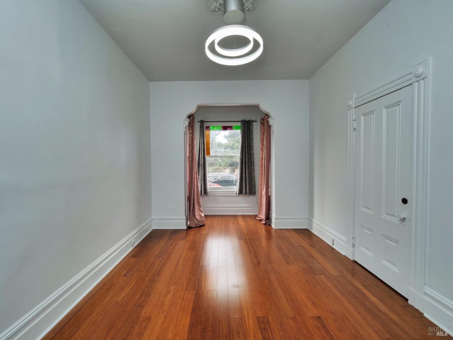 Detail Gallery Image 14 of 33 For 1014 Castro St, Oakland,  CA 94607 - – Beds | – Baths