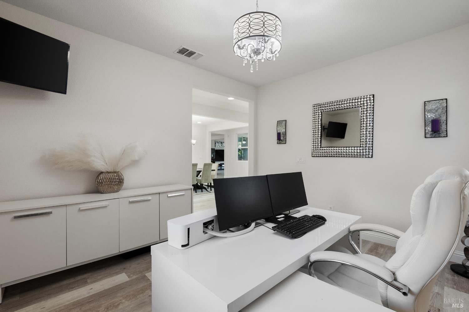 Detail Gallery Image 7 of 71 For 2437 Sanders Ln, Fairfield,  CA 94533 - 5 Beds | 4 Baths