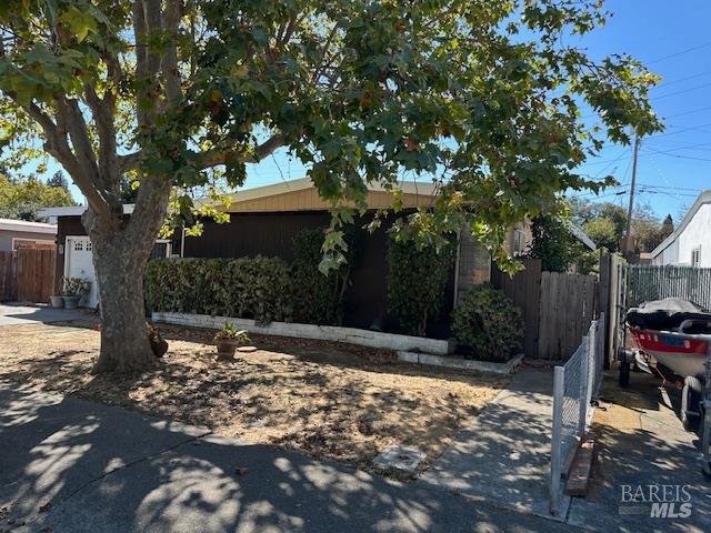 Detail Gallery Image 6 of 56 For 237 Grapewood St, Vallejo,  CA 94591 - 3 Beds | 1 Baths