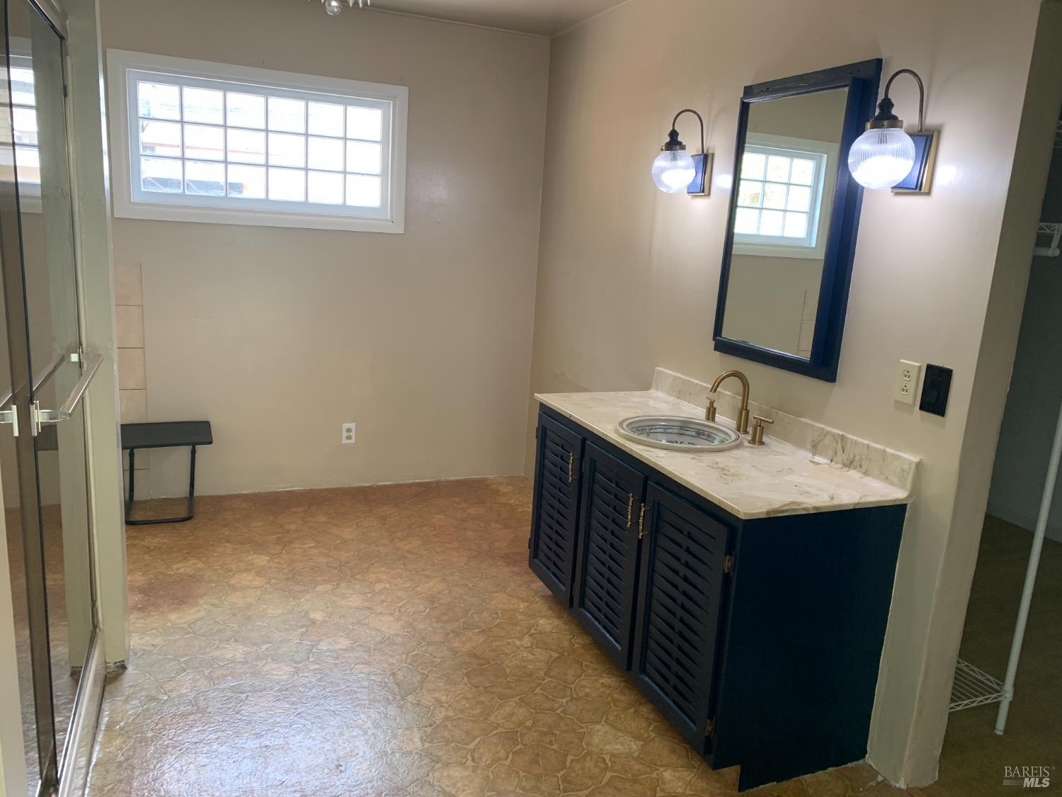 Detail Gallery Image 53 of 67 For 12140 E Highway 20 Hwy, Clearlake Oaks,  CA 95423 - 2 Beds | 2 Baths