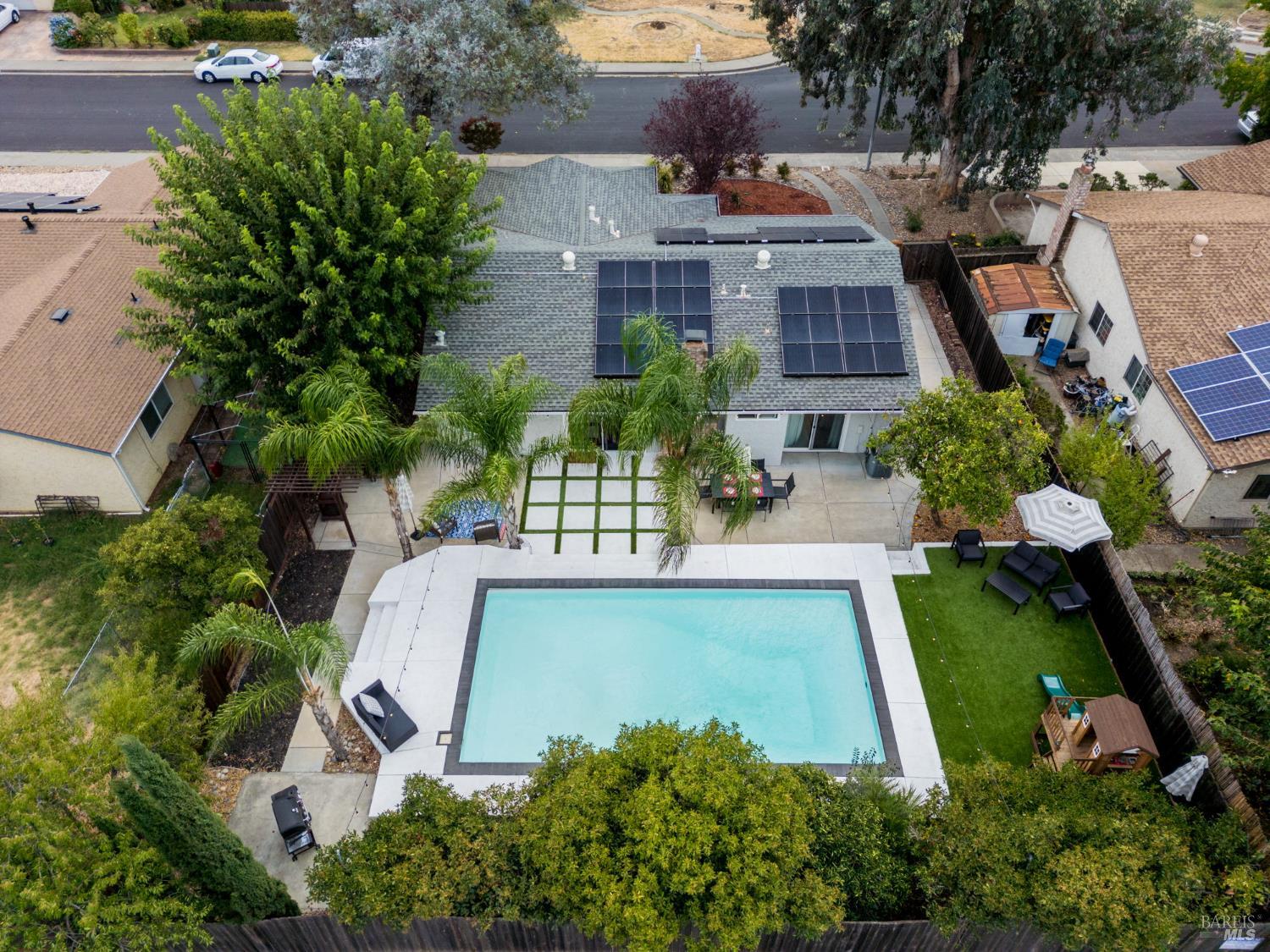 Detail Gallery Image 32 of 33 For 678 Claremont Dr, Vacaville,  CA 95687 - 3 Beds | 2 Baths