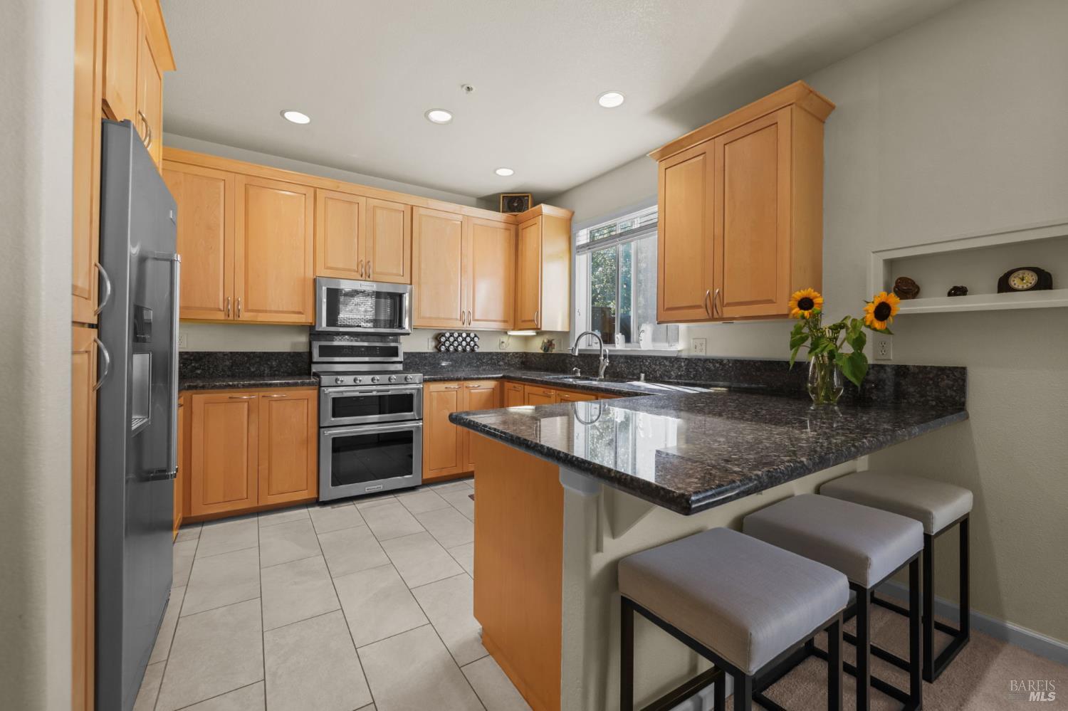 Detail Gallery Image 10 of 40 For 124 Baypoint Dr, San Rafael,  CA 94901 - 4 Beds | 2/1 Baths