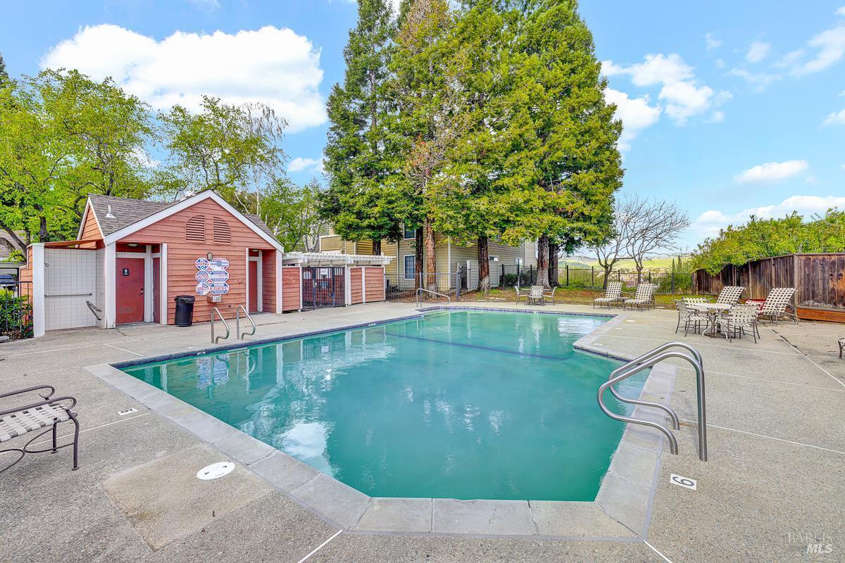 Detail Gallery Image 14 of 20 For 346 Eastridge Dr, San Ramon,  CA 94582 - 1 Beds | 1 Baths