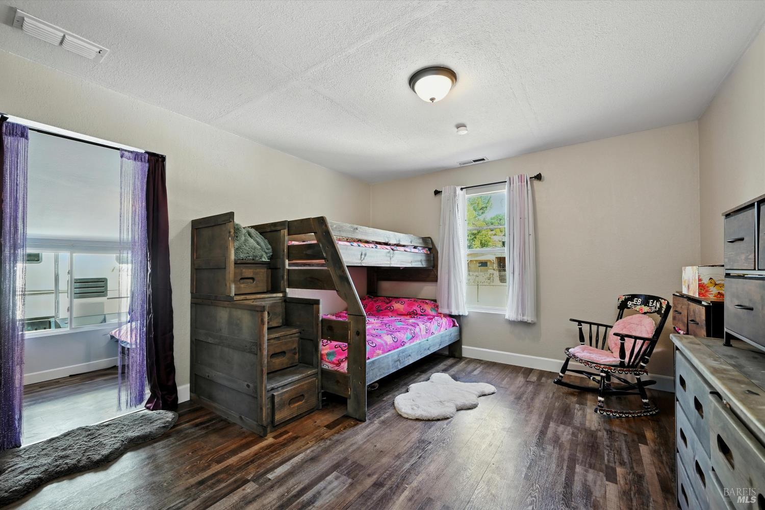 Detail Gallery Image 11 of 39 For 4397 Country Club Dr, Lucerne,  CA 95458 - 4 Beds | 2 Baths