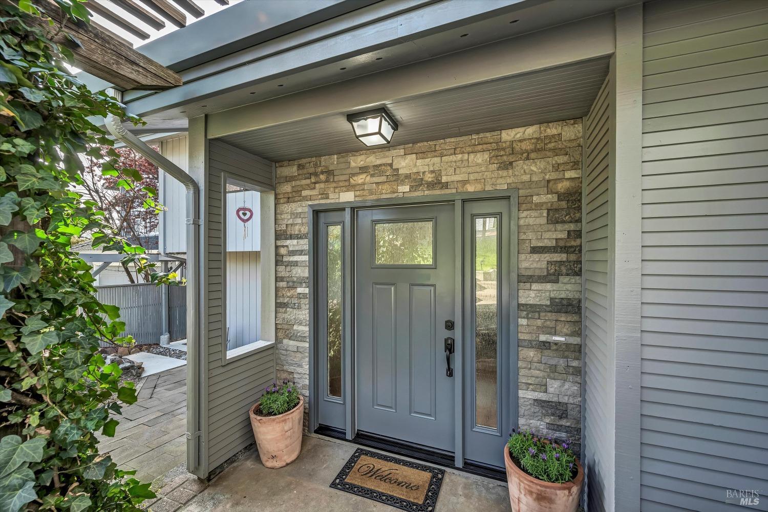 Detail Gallery Image 5 of 64 For 18222 Tigerwood Ct, Hidden Valley Lake,  CA 95467 - 4 Beds | 3 Baths