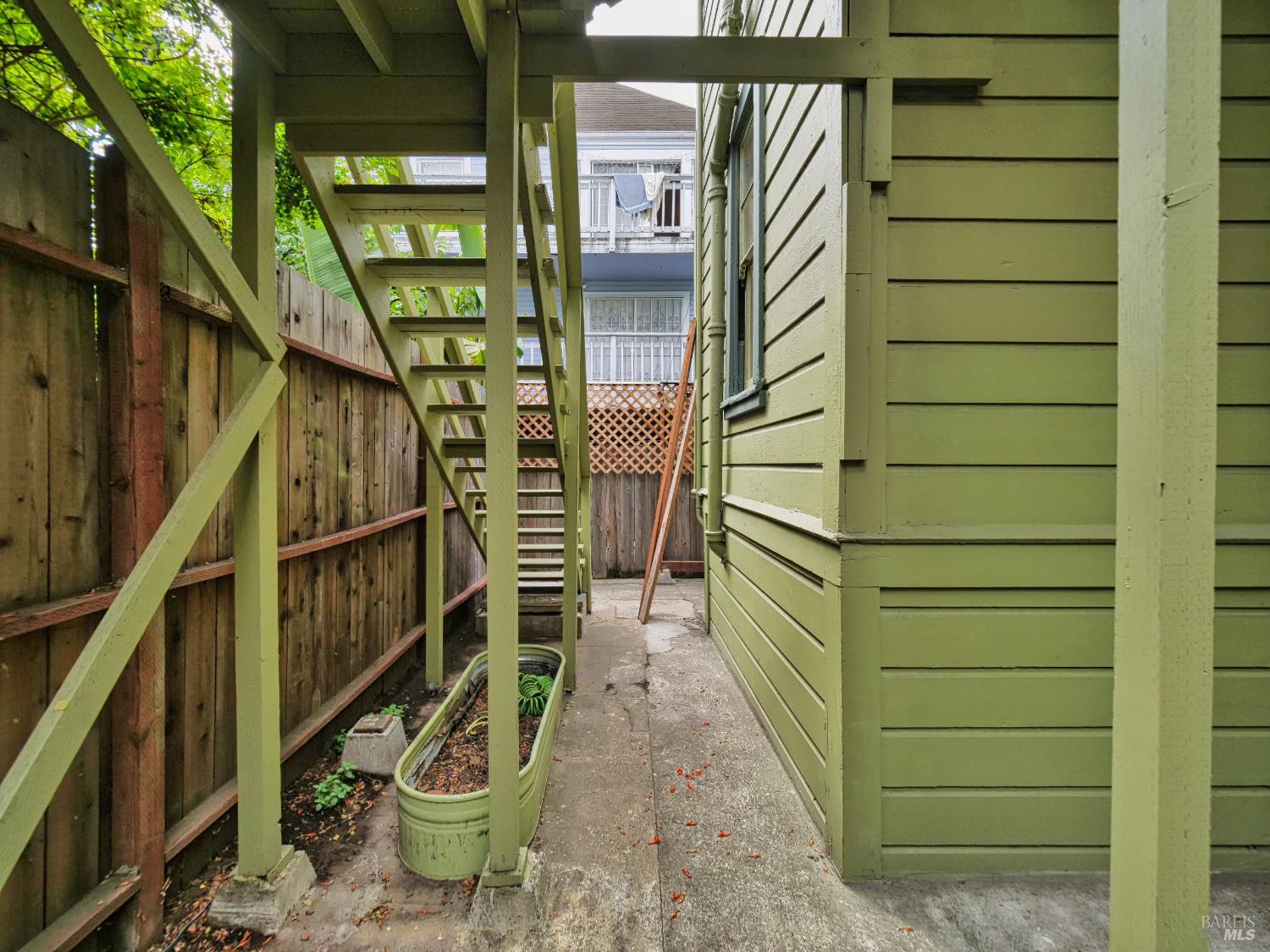 Detail Gallery Image 28 of 33 For 1014 Castro St, Oakland,  CA 94607 - – Beds | – Baths