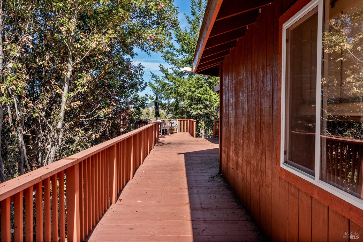 Detail Gallery Image 6 of 23 For 16460 Walker Lake Rd, Willits,  CA 95490 - 3 Beds | 1 Baths