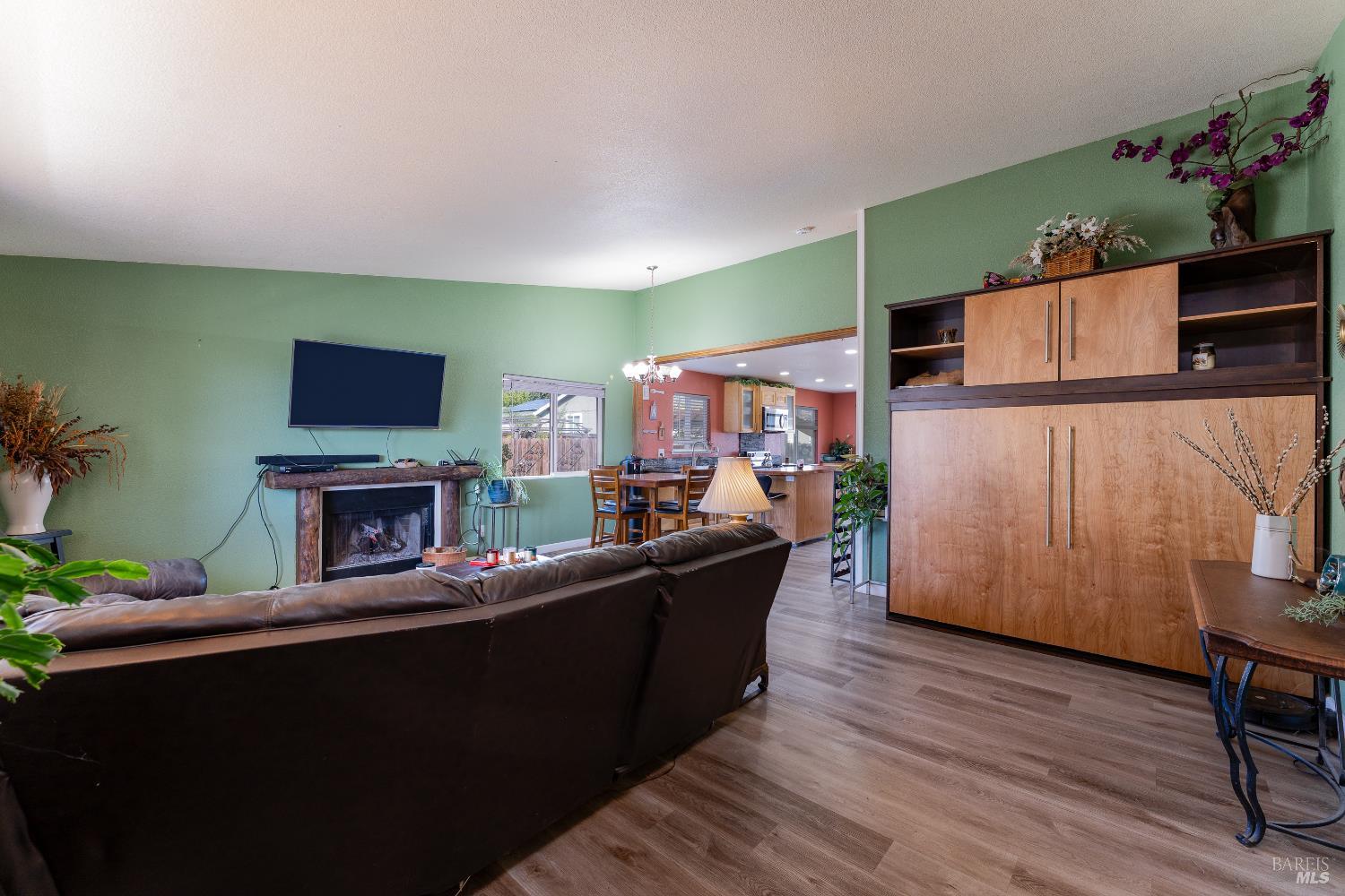 Detail Gallery Image 8 of 26 For 200 Island View Dr, Lakeport,  CA 95453 - 3 Beds | 2 Baths